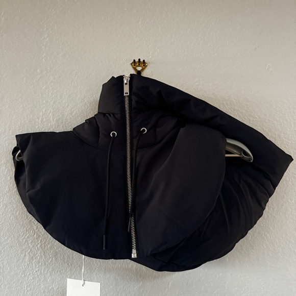 COS Cover Hood Puffer - Picture 3 of 3